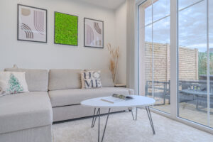 Fotografie interiéru řadového domu v Postřižíně pro prodej nemovitosti lokálním realitním makléřem, Středočeský kraj.